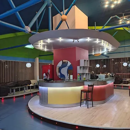 семеен максим *