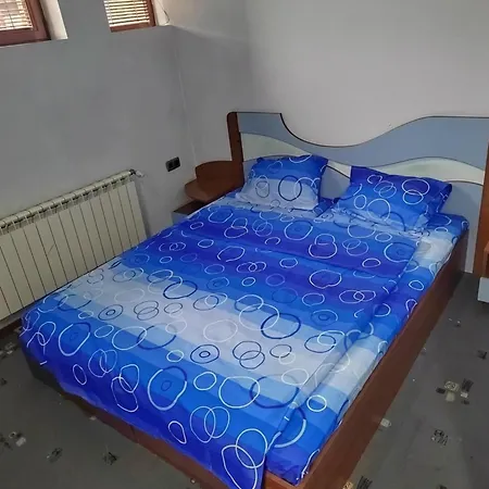 Hotel семеен максим Teteven