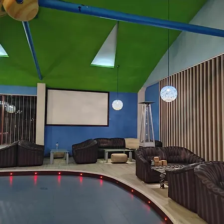 Hotel семеен максим